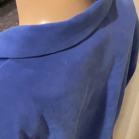 PTP 20 inches length 22” gorgeous, blue, zipper closure, removable shoulder pads - Picture 10 of 10